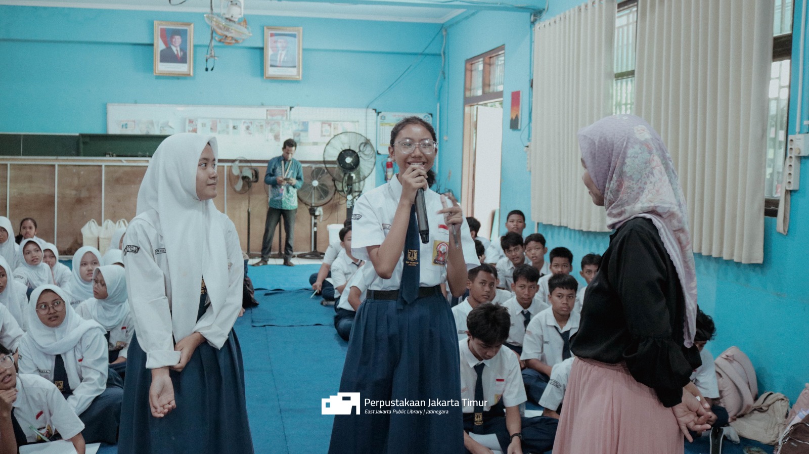 Roadshow Workshop Membaca Ke SMP Negeri 25 Jakarta